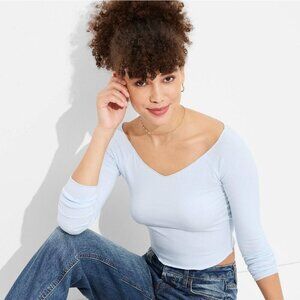 Wild Fable Women's Long Sleeve V Neck T-Shirt Size L